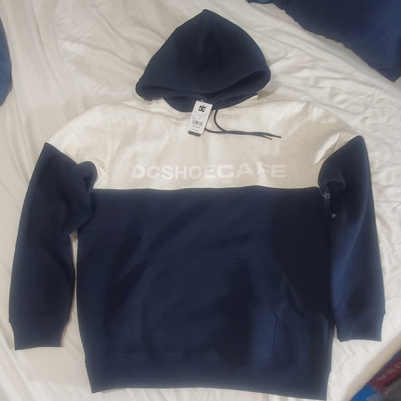 DC "Limited Edition" Cafe Pullover Hoodie, New w/Tags!  Mens Medium - Picture 3 of 9